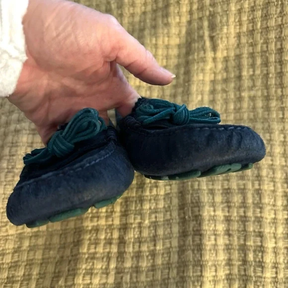 UGG Moccasins Women’s (Authentic) - Picture 3 of 11